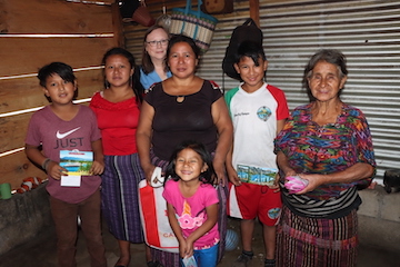 A Family Visit in El Porvenir